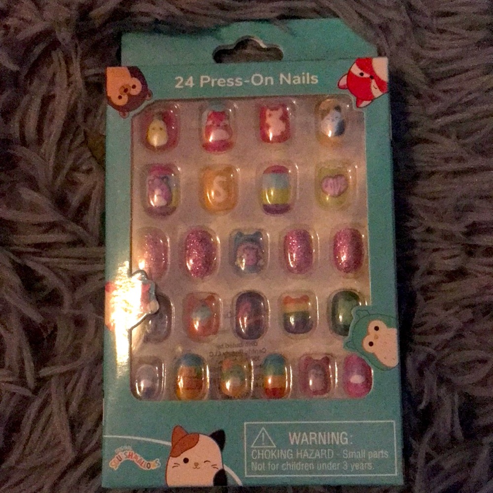 Squish mellow nails
